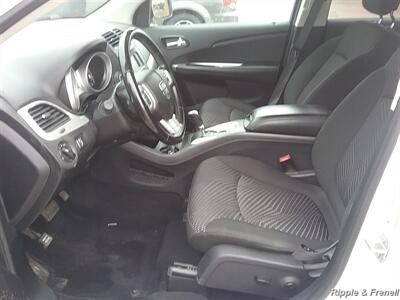 2020 Dodge Journey SE Value   - Photo 8 - Davenport, IA 52802