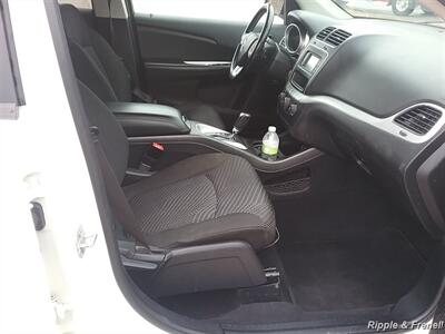 2020 Dodge Journey SE Value   - Photo 10 - Davenport, IA 52802