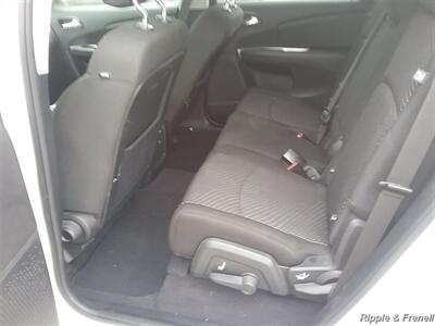 2020 Dodge Journey SE Value   - Photo 9 - Davenport, IA 52802