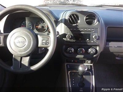 2011 Jeep Patriot Sport - Photo 12 - Davenport, IA 52802