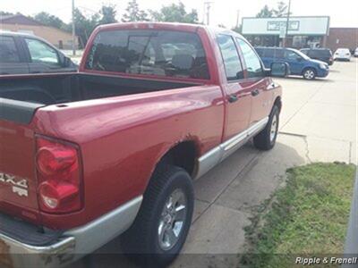 2007 Dodge Ram 1500 ST   - Photo 7 - Davenport, IA 52802