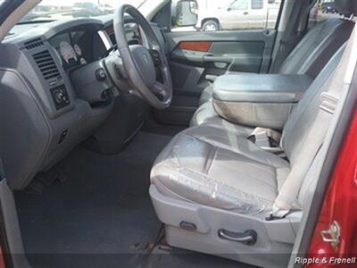 2007 Dodge Ram 1500 ST   - Photo 9 - Davenport, IA 52802