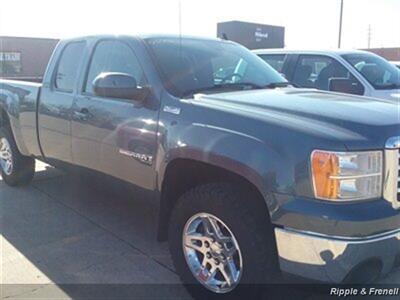 2009 GMC Sierra 1500 SLE   - Photo 4 - Davenport, IA 52802