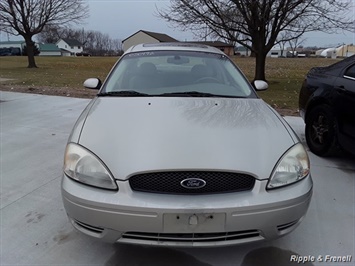 2005 Ford Taurus SEL   - Photo 3 - Davenport, IA 52802