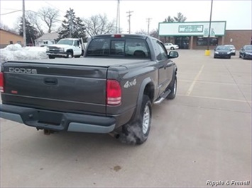 2004 Dodge Dakota Sport 2dr Club Cab Sport   - Photo 7 - Davenport, IA 52802