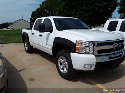 2011 Chevrolet Silverado 1500 LT   - Photo 12 - Davenport, IA 52802