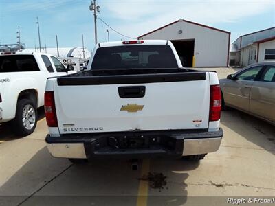 2011 Chevrolet Silverado 1500 LT   - Photo 8 - Davenport, IA 52802