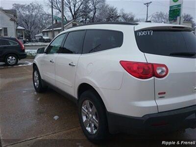 2011 Chevrolet Traverse LT   - Photo 7 - Davenport, IA 52802