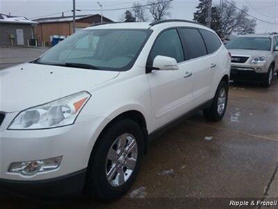 2011 Chevrolet Traverse LT   - Photo 3 - Davenport, IA 52802