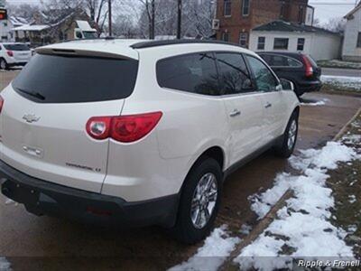 2011 Chevrolet Traverse LT   - Photo 6 - Davenport, IA 52802