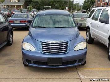 2007 Chrysler PT Cruiser Touring   - Photo 1 - Davenport, IA 52802