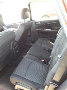 2013 Dodge Journey SXT   - Photo 6 - Davenport, IA 52802