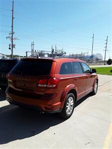 2013 Dodge Journey SXT   - Photo 9 - Davenport, IA 52802