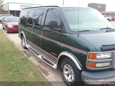 2002 GMC Savana Passenger   - Photo 5 - Davenport, IA 52802