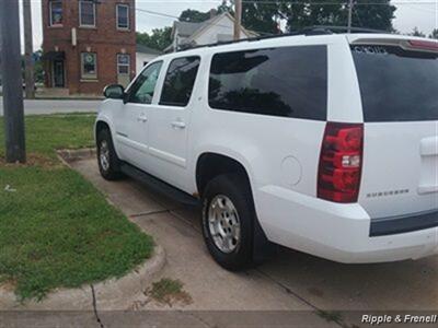 2009 Chevrolet Suburban LT 1500   - Photo 7 - Davenport, IA 52802