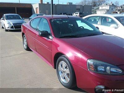 2005 Pontiac Grand Prix   - Photo 4 - Davenport, IA 52802