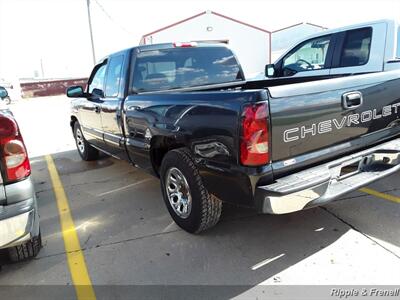 2005 Chevrolet Silverado 1500 Work Truck 4dr Extended Cab Work Truck   - Photo 7 - Davenport, IA 52802