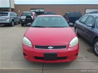 2006 Chevrolet Monte Carlo LT   - Photo 1 - Davenport, IA 52802