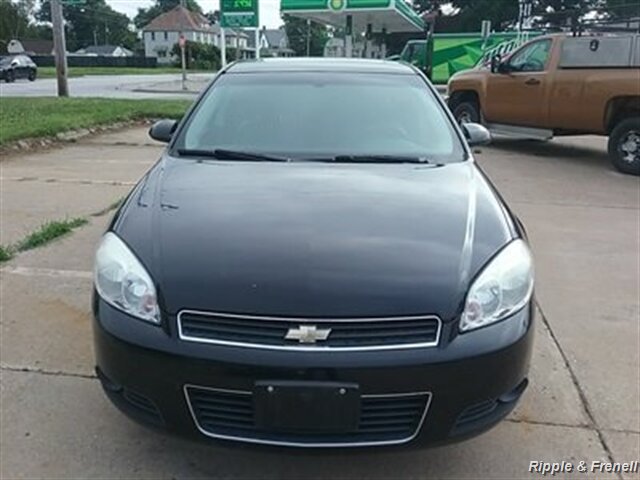 2008 Chevrolet Impala LTZ - Photo 1 - Davenport, IA 52802