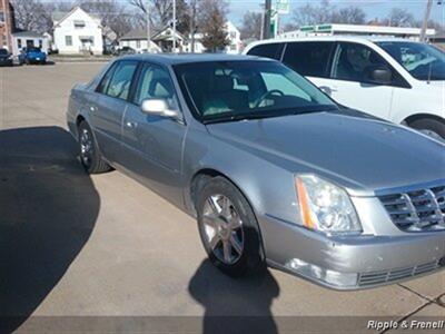 2007 Cadillac DTS Luxury I   - Photo 4 - Davenport, IA 52802