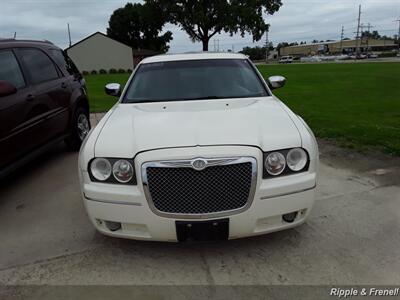 2005 Chrysler 300 Series Touring   - Photo 1 - Davenport, IA 52802