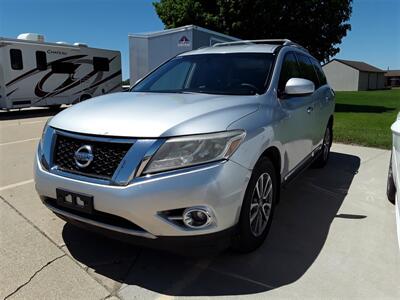 2013 Nissan Pathfinder SL   - Photo 4 - Davenport, IA 52802