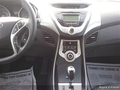 2012 Hyundai Elantra Limited   - Photo 13 - Davenport, IA 52802