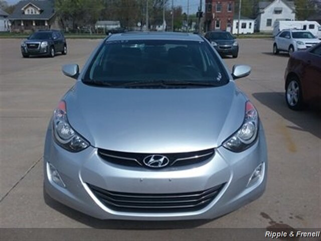 2012 Hyundai Elantra Limited   - Photo 1 - Davenport, IA 52802