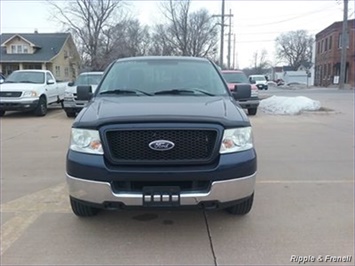 2005 Ford F-150 XL 4dr SuperCab XL   - Photo 1 - Davenport, IA 52802