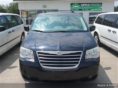 2010 Chrysler Town & Country Touring   - Photo 1 - Davenport, IA 52802