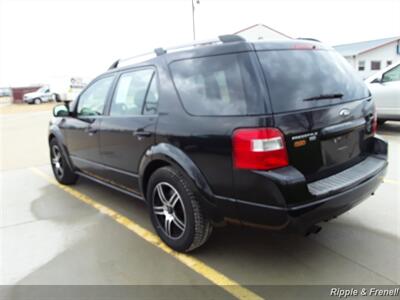 2005 Ford Freestyle Limited   - Photo 7 - Davenport, IA 52802