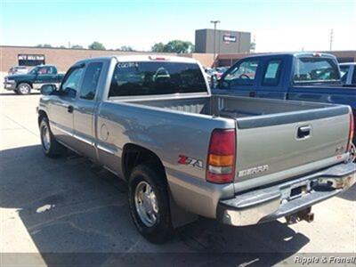 2002 GMC Sierra 1500 SLT 4dr Extended Cab SLT   - Photo 7 - Davenport, IA 52802