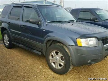 2001 Ford Escape XLT   - Photo 1 - Davenport, IA 52802