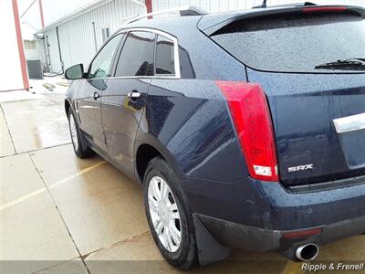 2011 Cadillac SRX Luxury Collection   - Photo 9 - Davenport, IA 52802