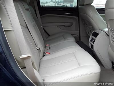 2011 Cadillac SRX Luxury Collection   - Photo 12 - Davenport, IA 52802