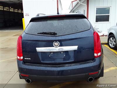 2011 Cadillac SRX Luxury Collection   - Photo 10 - Davenport, IA 52802