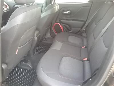 2017 Jeep Renegade Trailhawk - Photo 9 - Silvis, IL 61282
