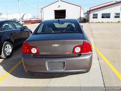 2012 Chevrolet Malibu LT   - Photo 8 - Davenport, IA 52802