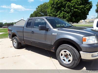 2005 Ford F-150 XL 4dr SuperCab XL   - Photo 10 - Davenport, IA 52802