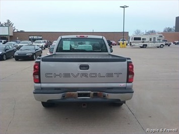 2007 Chevrolet Silverado 1500 Classic LS   - Photo 6 - Davenport, IA 52802