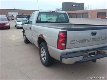 2007 Chevrolet Silverado 1500 Classic LS   - Photo 8 - Davenport, IA 52802