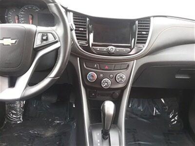 2021 Chevrolet Trax LT   - Photo 13 - Davenport, IA 52802