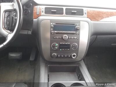 2007 GMC Yukon XL SLT 1500   - Photo 15 - Davenport, IA 52802