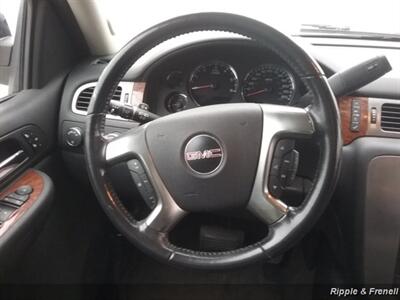 2007 GMC Yukon XL SLT 1500   - Photo 14 - Davenport, IA 52802