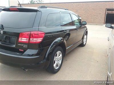 2010 Dodge Journey SXT   - Photo 6 - Davenport, IA 52802