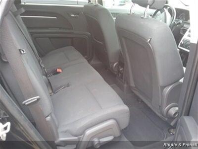 2010 Dodge Journey SXT   - Photo 11 - Davenport, IA 52802