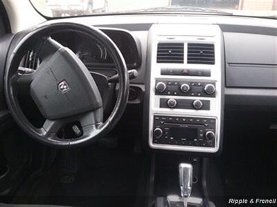 2010 Dodge Journey SXT   - Photo 12 - Davenport, IA 52802