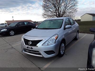 2015 Nissan Rogue S   - Photo 3 - Davenport, IA 52802