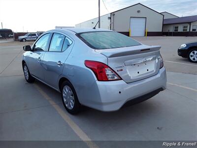 2015 Nissan Rogue S   - Photo 6 - Davenport, IA 52802