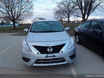 2015 Nissan Rogue S   - Photo 1 - Davenport, IA 52802